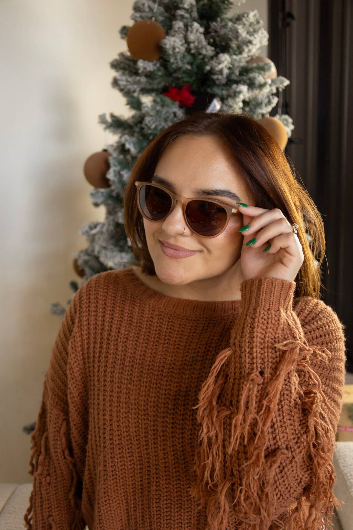 Women's Polarized Medium Horn Sunglasses - Black Ombré