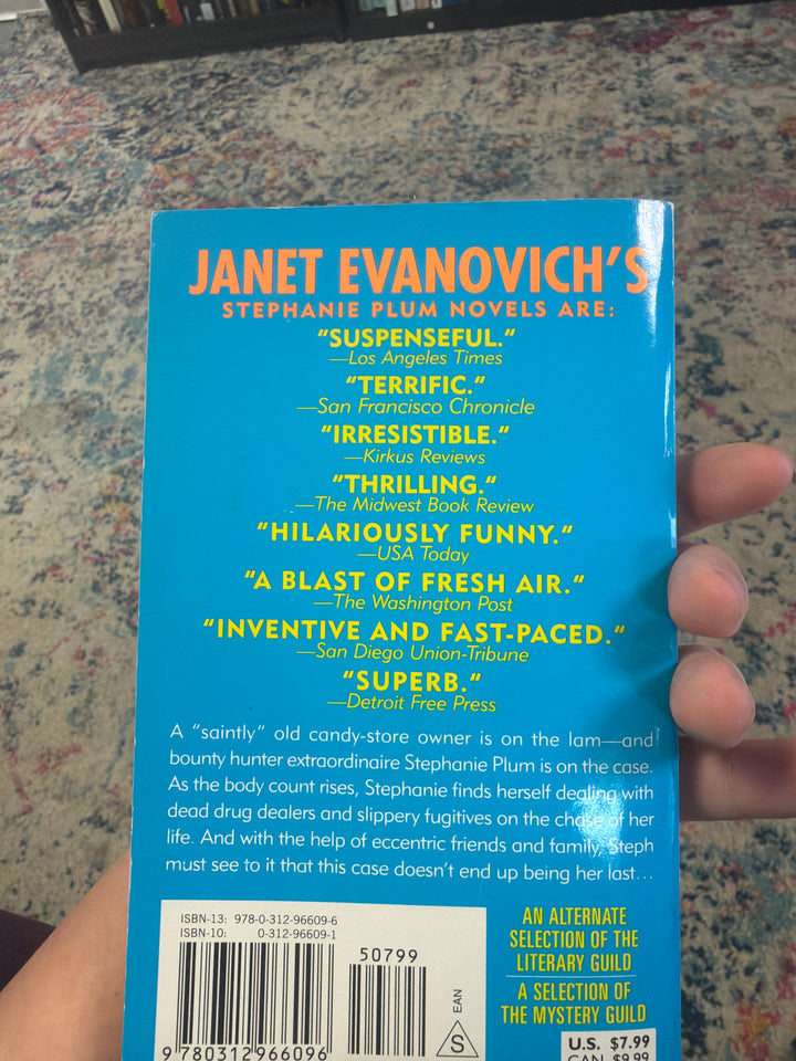 Three To Get Deadly- Janet Evanovich
