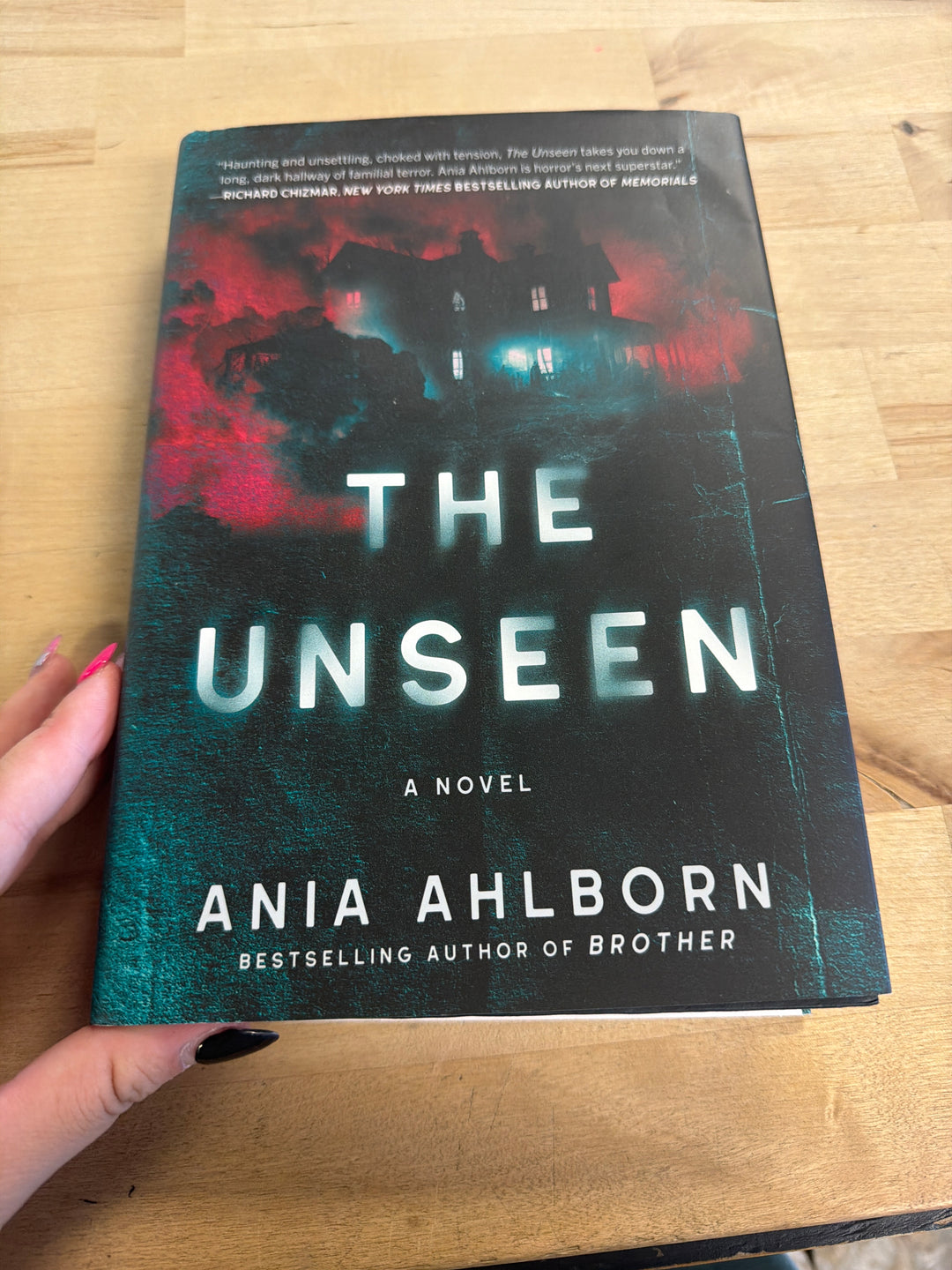 The unsceen by Ania Ahlborn