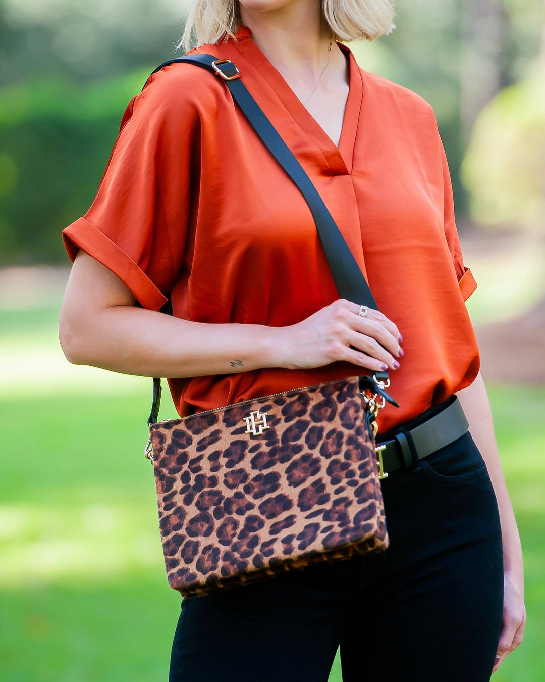 Ariana Crossbody Saddle