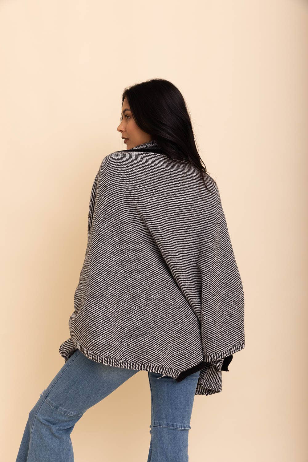 Cozy Contrast Collar Knit Wrap – Perfect for Fall Layering: Mocha