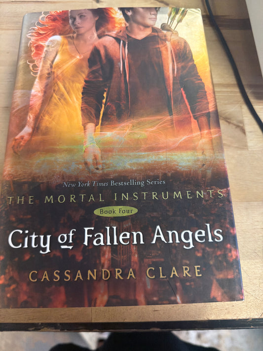 City of fallen Angels by Cassandra Clare