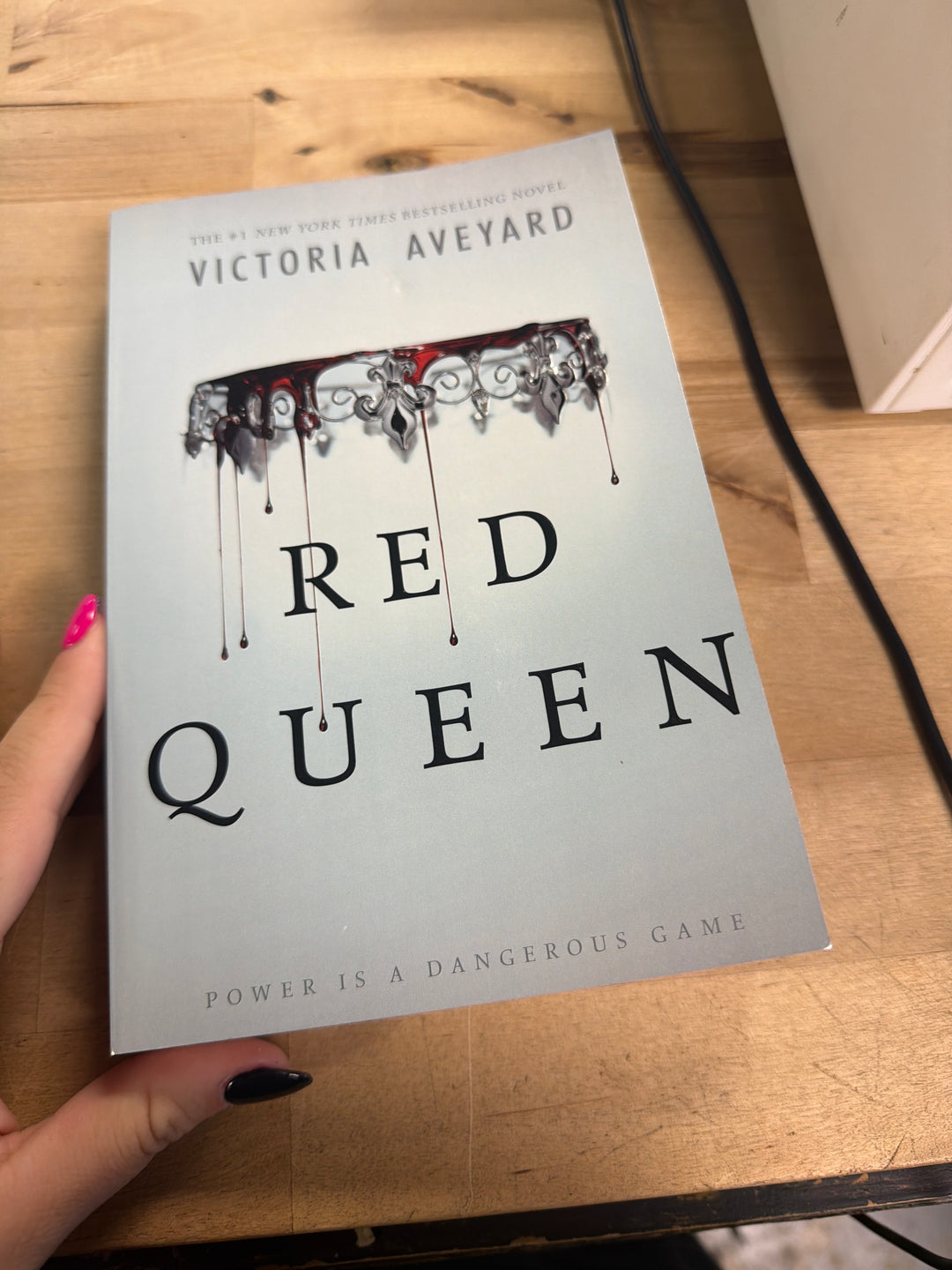 Red queen by Victoria, aveyard