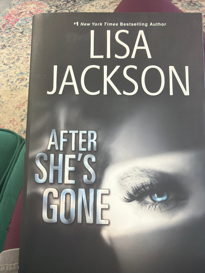 After She’s Gone - Lisa Jackson