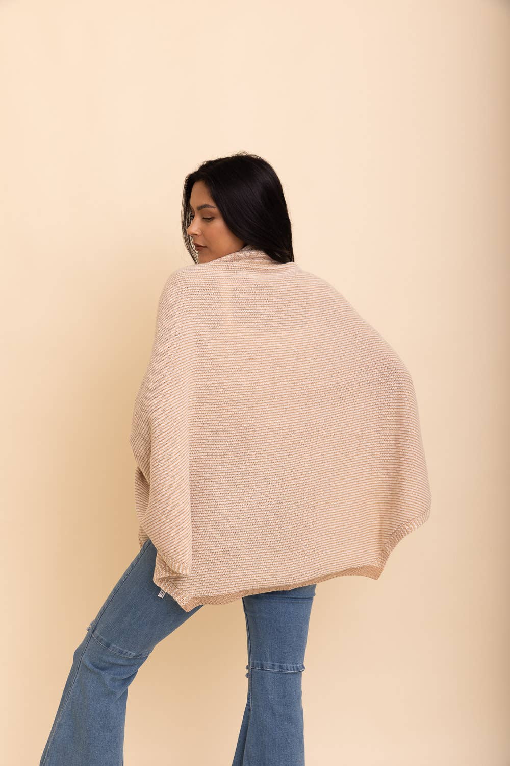Cozy Contrast Collar Knit Wrap – Perfect for Fall Layering: Mocha