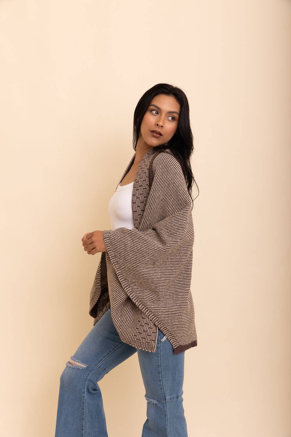 Cozy Contrast Collar Knit Wrap – Perfect for Fall Layering: Mocha