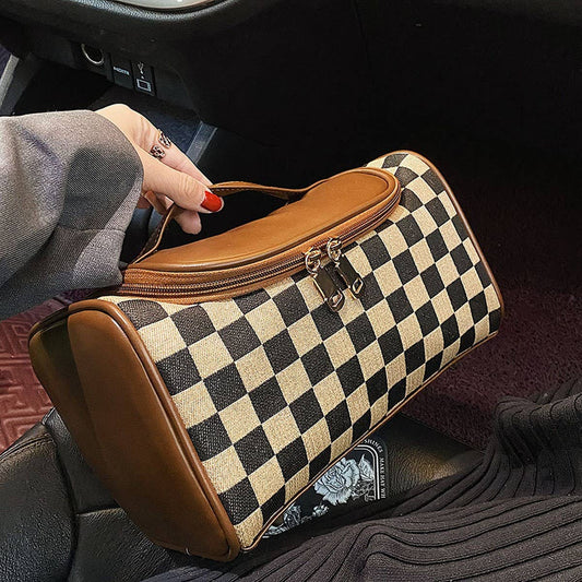 CHECKERBOARD LARGE-CAPACITY COSMETIC BAG