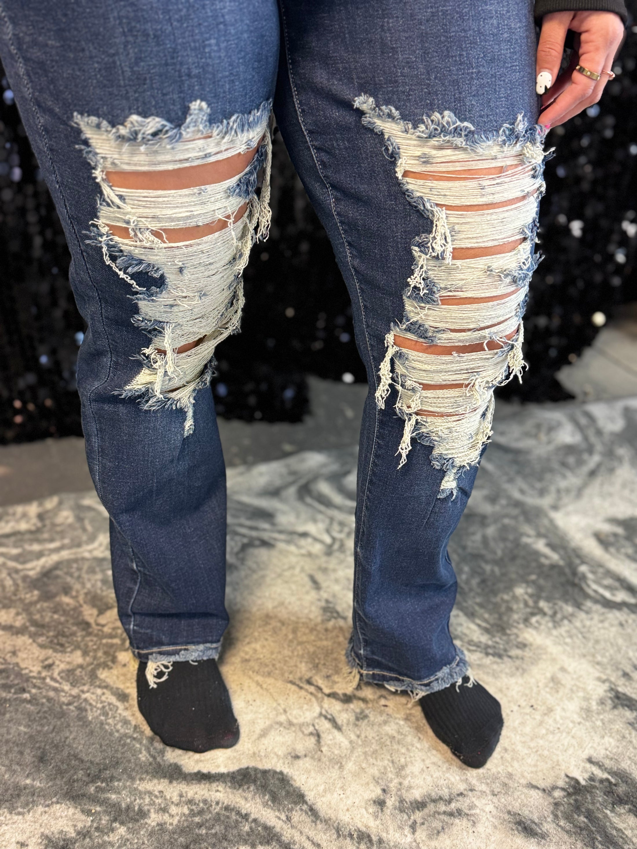 Judy Blue Heavy Destroy Straight Leg