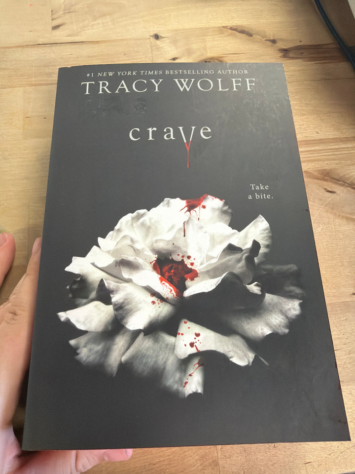 Crave- Tracy Wolff