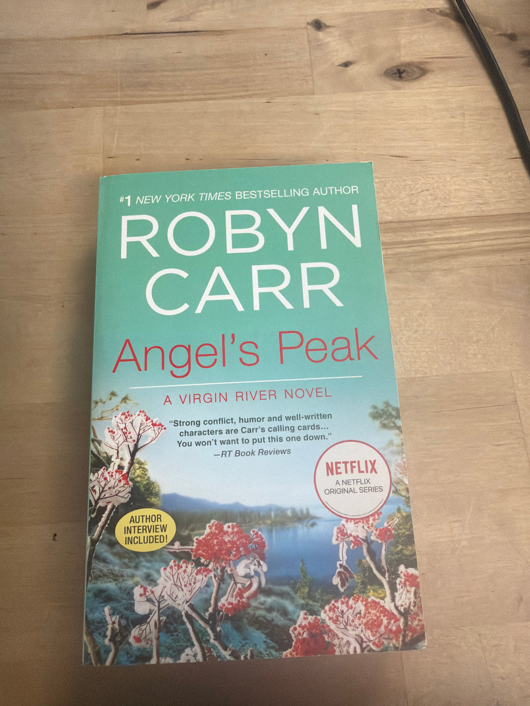 Angels, peak by Robyn Carr￼