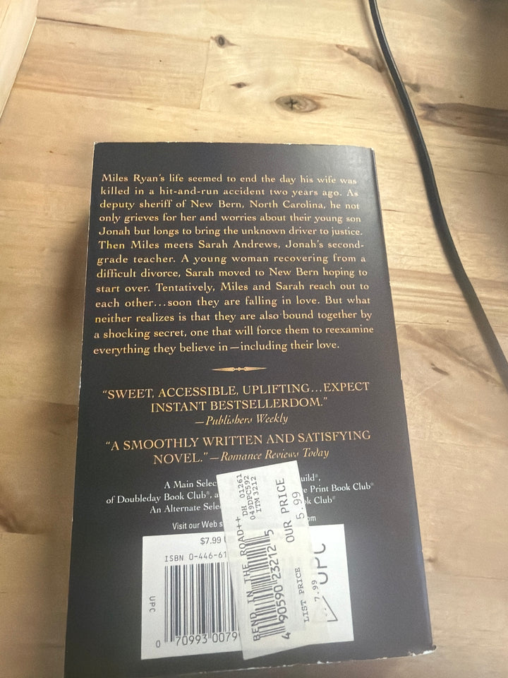 A Bend in the road by Nicholas Sparks