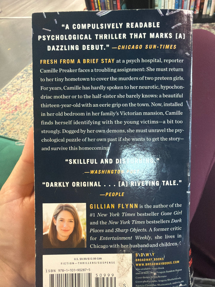 Sharp Objects- Gillian Flynn
