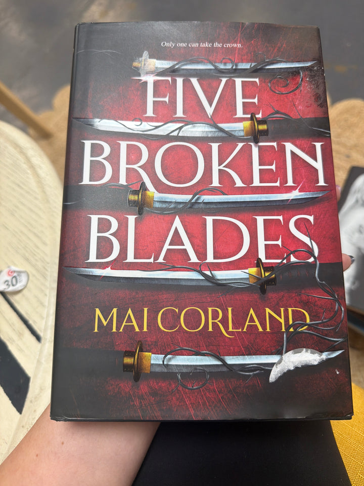 Five broken blades by Mai corland