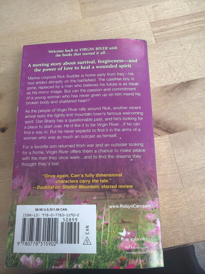 Paradise Valley by Robyn Carr