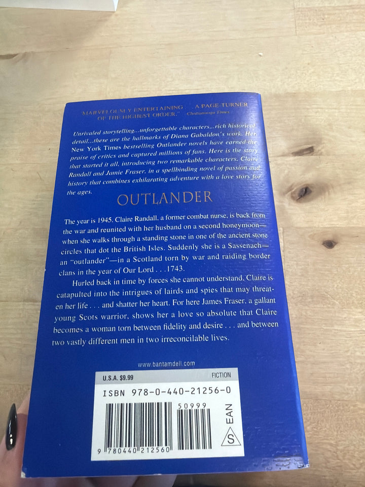 Outlander by Diana gabaldon ￼