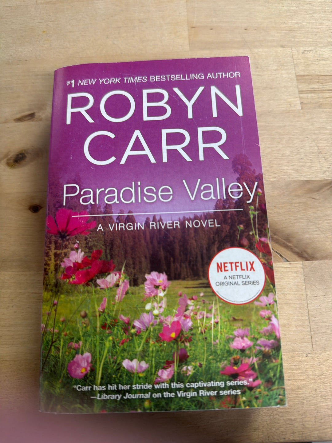 Paradise Valley by Robyn Carr