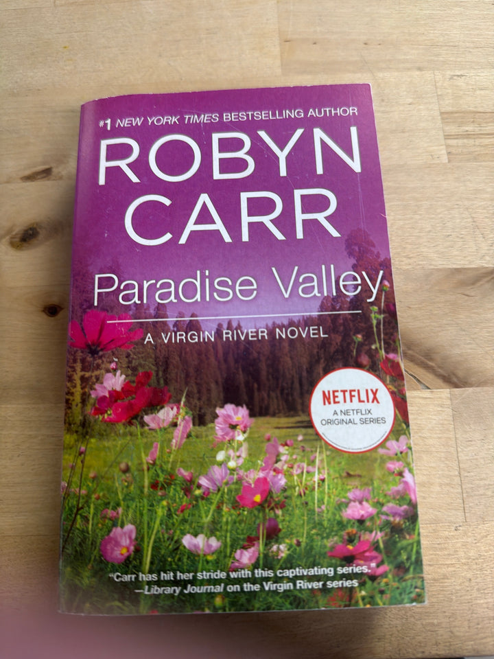 Paradise Valley by Robyn Carr