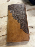Load image into Gallery viewer, Men's Tooled Leather Wallet
