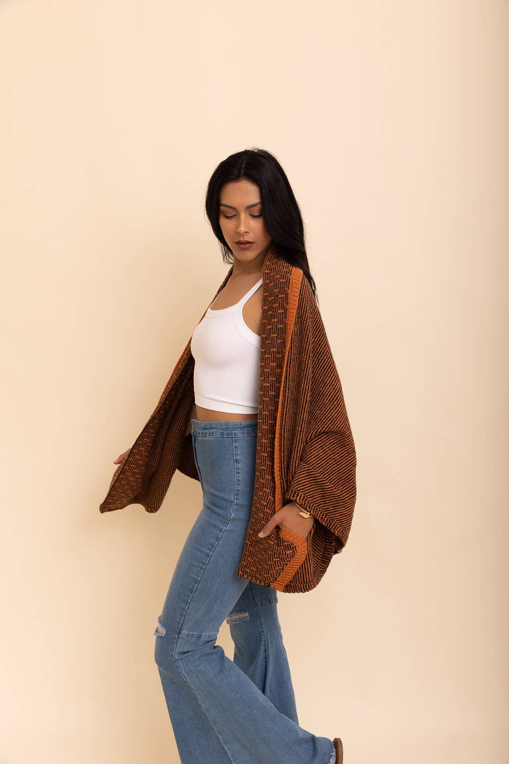 Cozy Contrast Collar Knit Wrap – Perfect for Fall Layering: Mocha